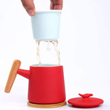 Ceramic Tea Cup with Infuser、saucer and Lid Tea Mugs Wooden Handle 12 oz（Red）